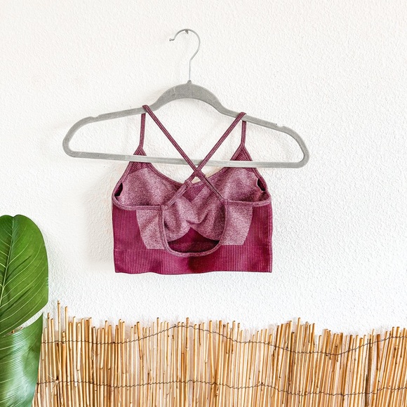 NWOT Contouring Sports Bra - Picture 3 of 6